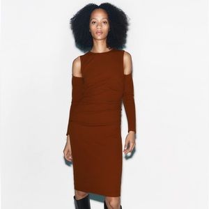 ZARA | Cut Out Cold Shoulder Ruched Dress | Blogger's Favorite